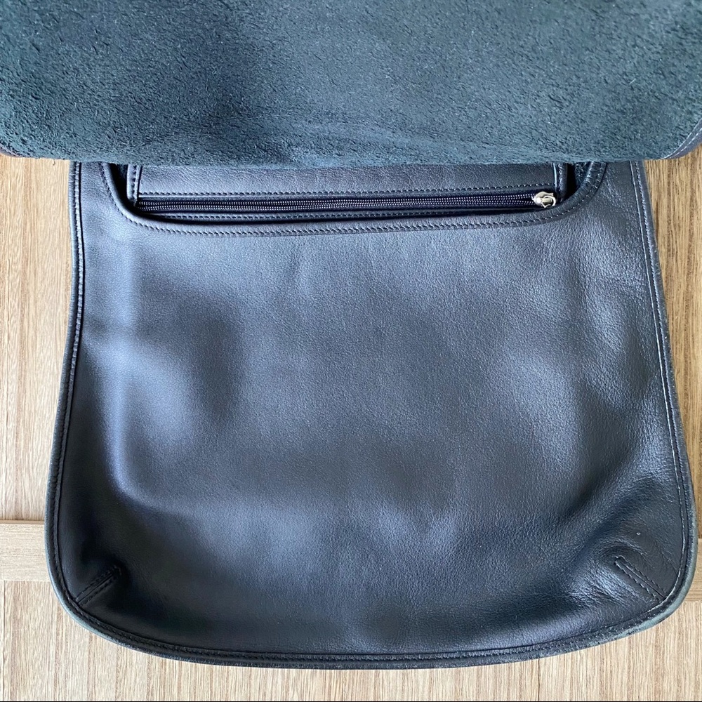 Coach |  Black Leather Cross Body Bag - Picture 3 of 9